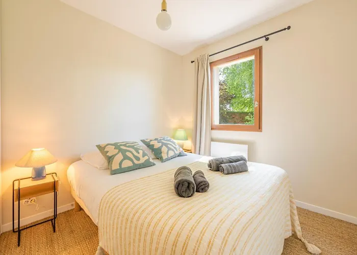 La Coquille / F3 De Charme Avec Jardin Privatif