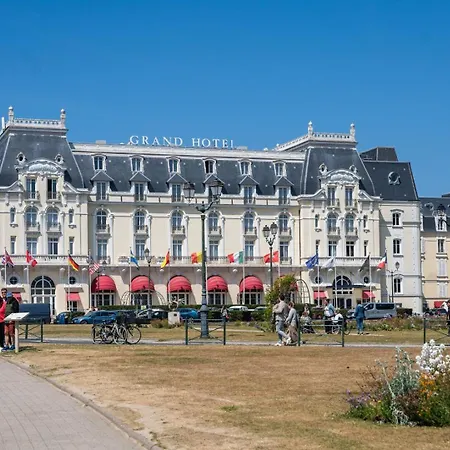 La Coquille / F3 De Charme Avec Jardin Privatif Apartment