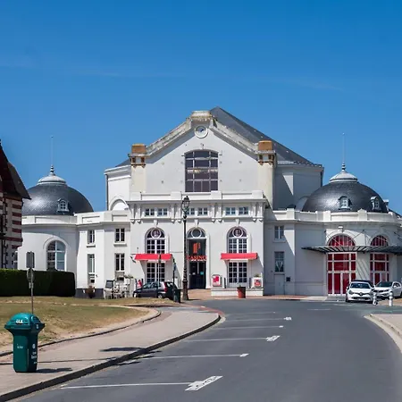 La Coquille / F3 De Charme Avec Jardin Privatif Appartamento Cabourg