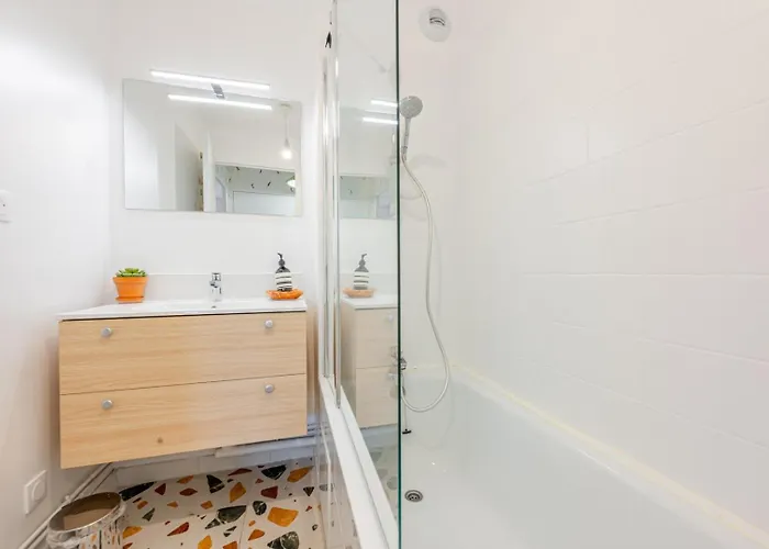 La Coquille / F3 De Charme Avec Jardin Privatif *